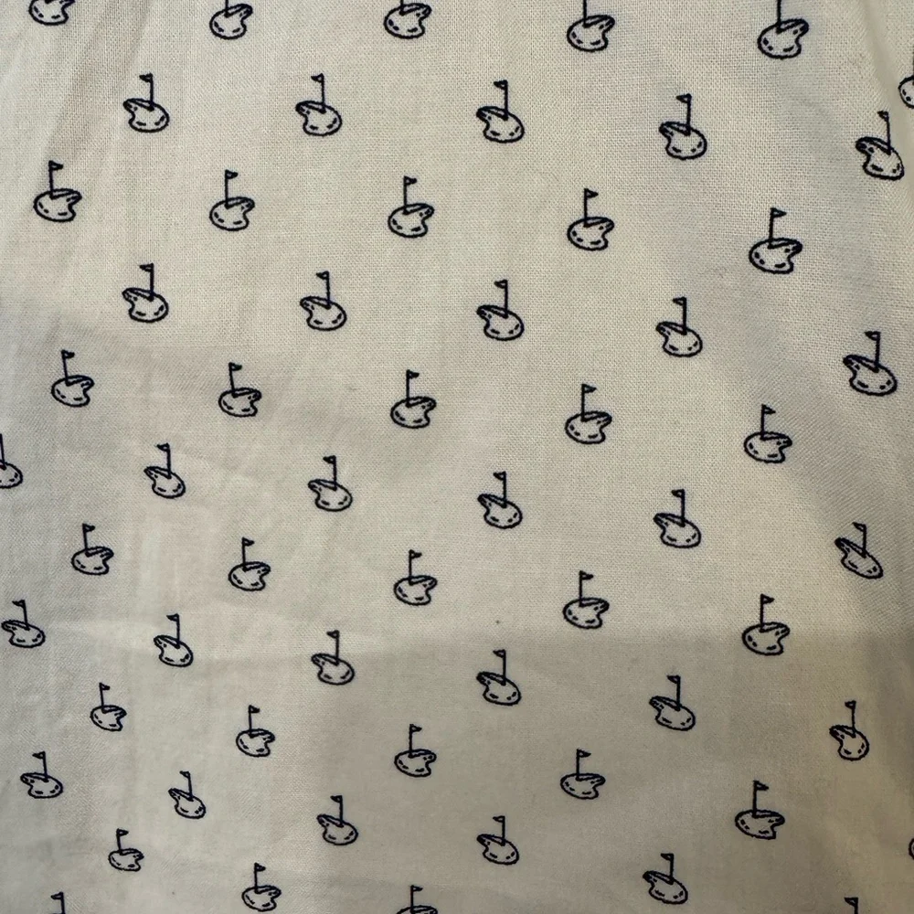 Banana Republic White Patterned Casual Shirt. Size XL.